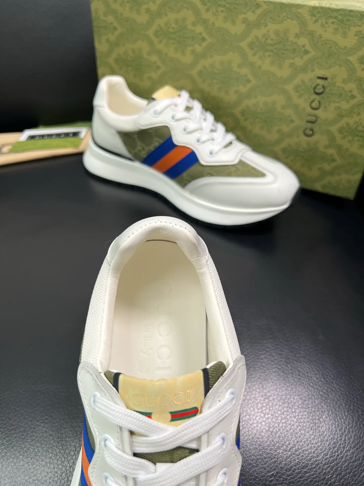 Men's shoes 💰800 Gucci top purchasing Gucci counter new model, original factory configuration of imported cowhide from Italy with printed cloth fabric, imported cowhide lining, breathable and comfortable, sole: original factory special sole is super comfortable, original factory and single goods are high quality, welcome to compare, code number 38-44 (customized 45 46) 85865